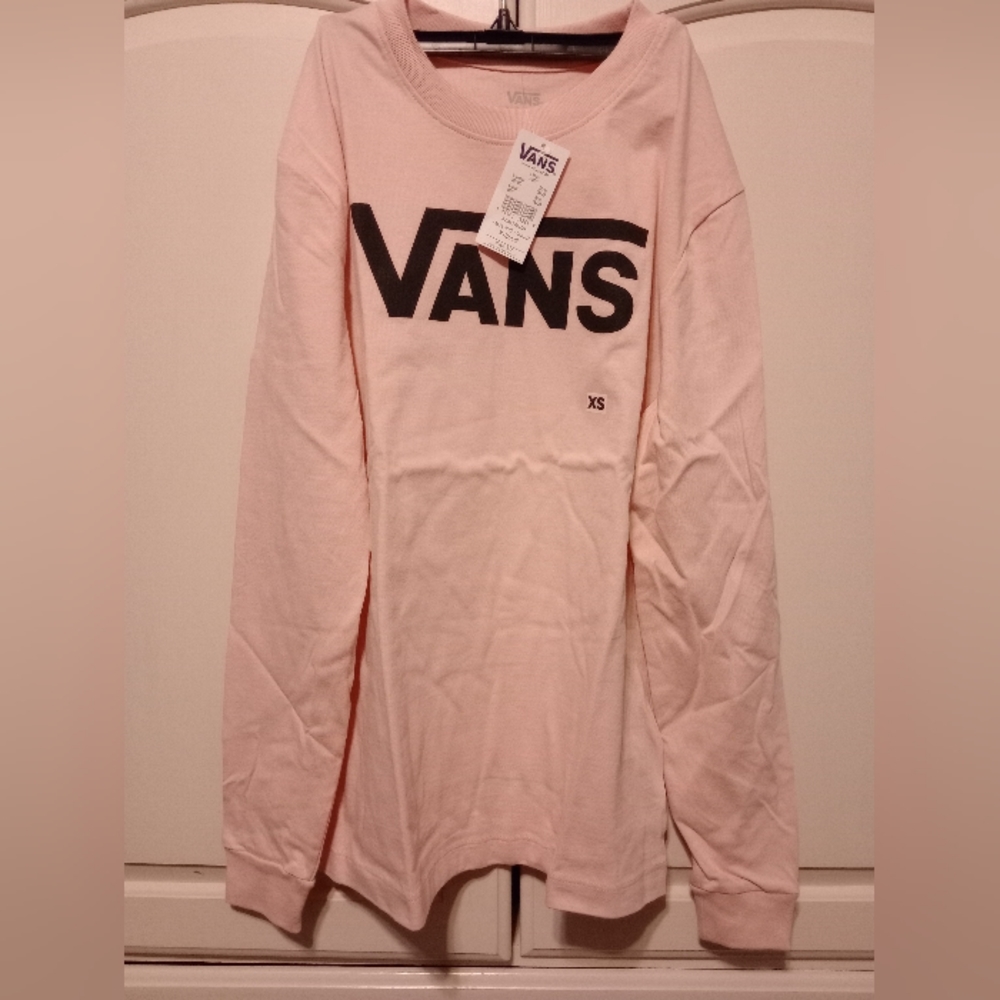 NWT VANS XS FLYING V POWDER PINK SHIRT OFF THE WALL